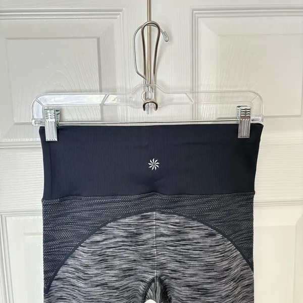 Athleta Women’s Navy Gray Space Dye Textured‎ Leggings Medium Workout Athletic - Image 4
