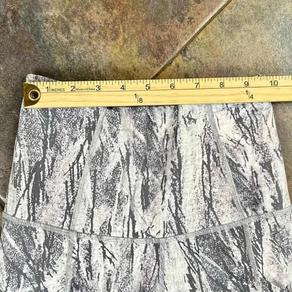 P'tula Chandre Birch Marble Forest Camo Print Leggings Small - Image 2