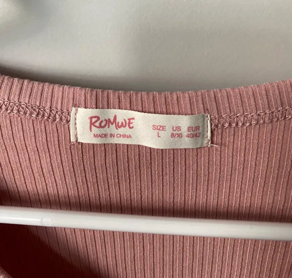 blush crop button tee - Image 3