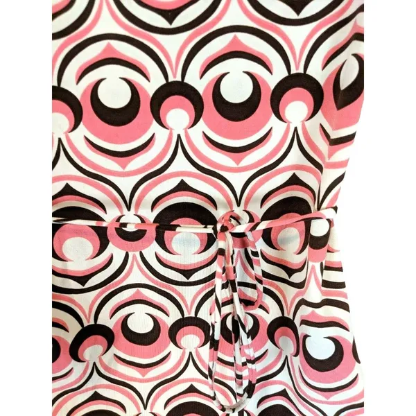 Short Sleeve Medium V - Image 8