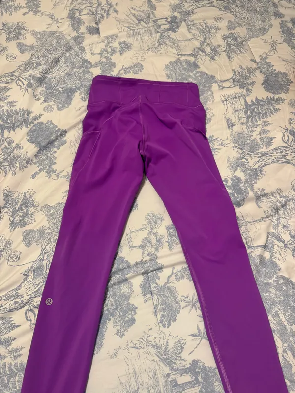 Purple Lululemon Leggings Cropped - Image 3
