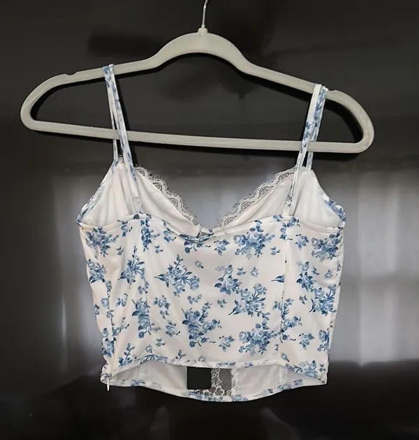 Lulu’s Lace Sleeveless Bustier Top - Image 7