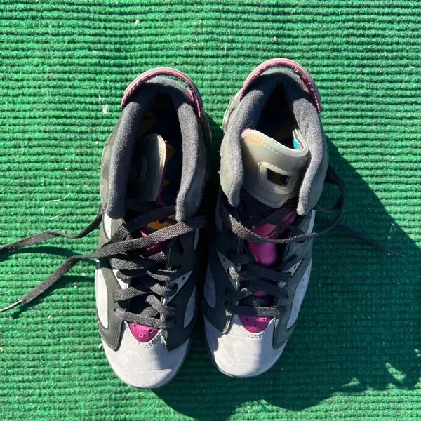 Air Jordan 6 Retro GS 'Bordeaux' Size 6.5y Women’s Size 8 - Image 2