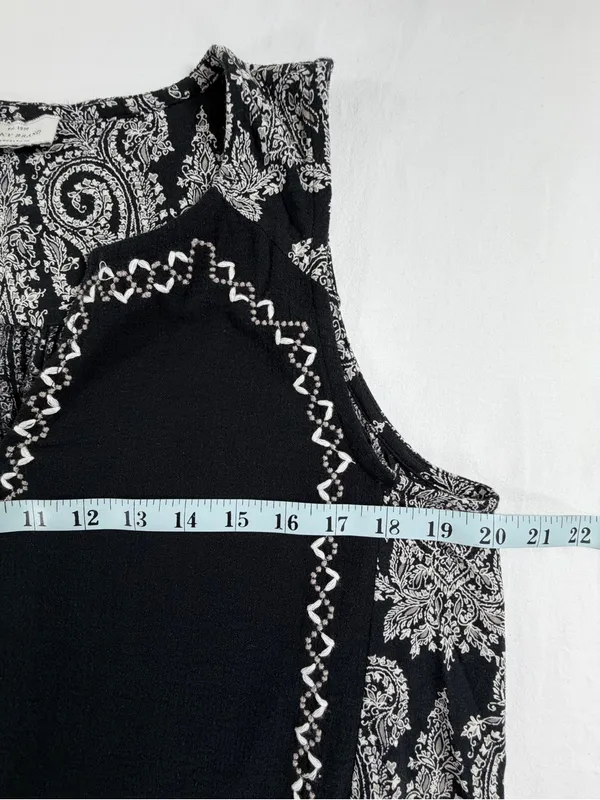 Lucky Brand Sleeveless Paisley Blouse‎ Medium Black White Embroidered Boho Top - Image 4