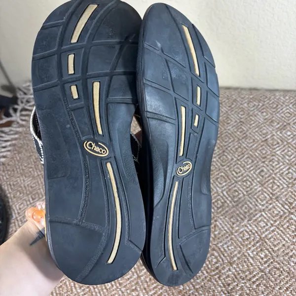 Chacos Black White Thong Sandals Slides Slip On Sz 8 Women’s Casual Comfy Minimal - Image 5