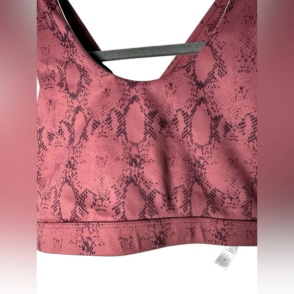 Running Girl Snake Print Sports Bra Women’s Size M Burgundy Black‎ Activewear - Image 4