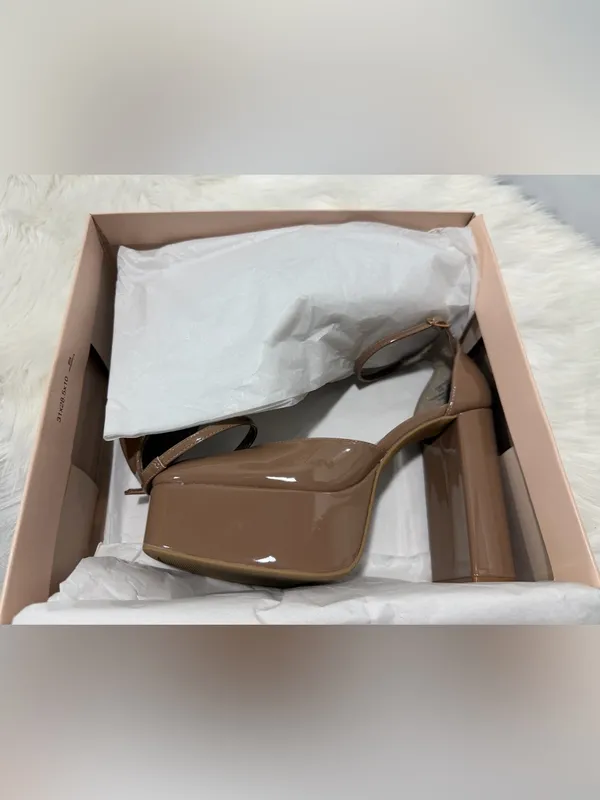 Madden Girl Dion Nude Patent Platform Heels - Size 10 - Image 15