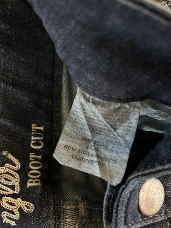 Wrangler Bootcut Jeans Women’s - Image 4