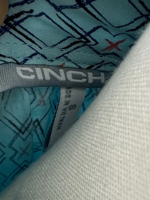 Cinch Women's Light Blue Printed Button-Down Shirt - Image 2