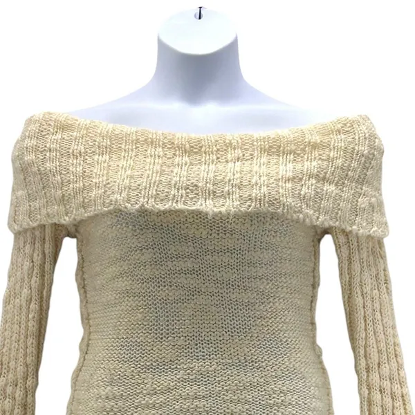 Glimmer Off the Shoulder Sweater‎ M Size M - Image 3
