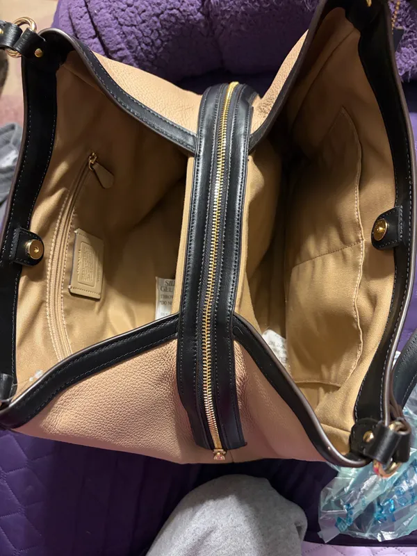 Coach Shoulder Bag Leather - Image 3