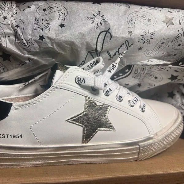 VINTAGE HAVANA Women's Alive Metallic Lace Up Sneakers Shoes Casual NIB 6.5 - Image 5