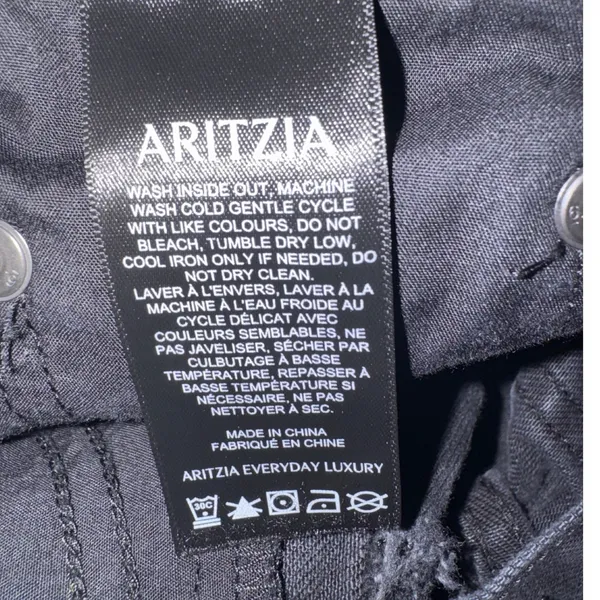 Denim Forum Aritzia The 90s Mid-Rise Cargo Mini Skirt Washed Black Size 26 - Image 8
