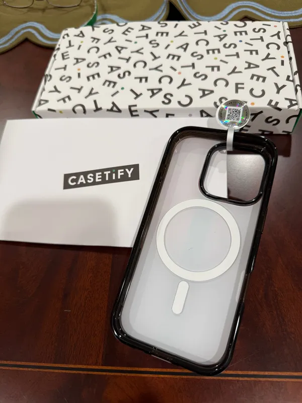 CASETiFY Case iPhone 16 Pro - Image 2