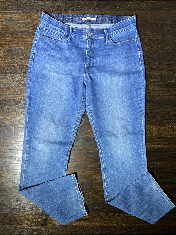 Levi’s 525 Perfect Waist Straight Mid Rise Jeans Size 14 - Image 2