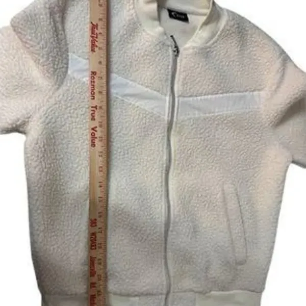 Zyia active white flying V sherpa‎ jacket size S - Image 9