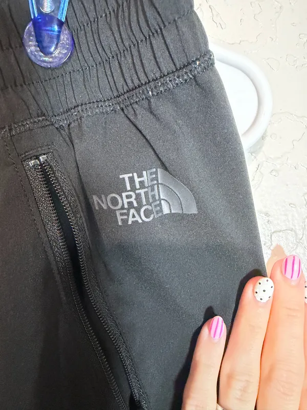 The North Face Joggers Women’s Black - Image 4
