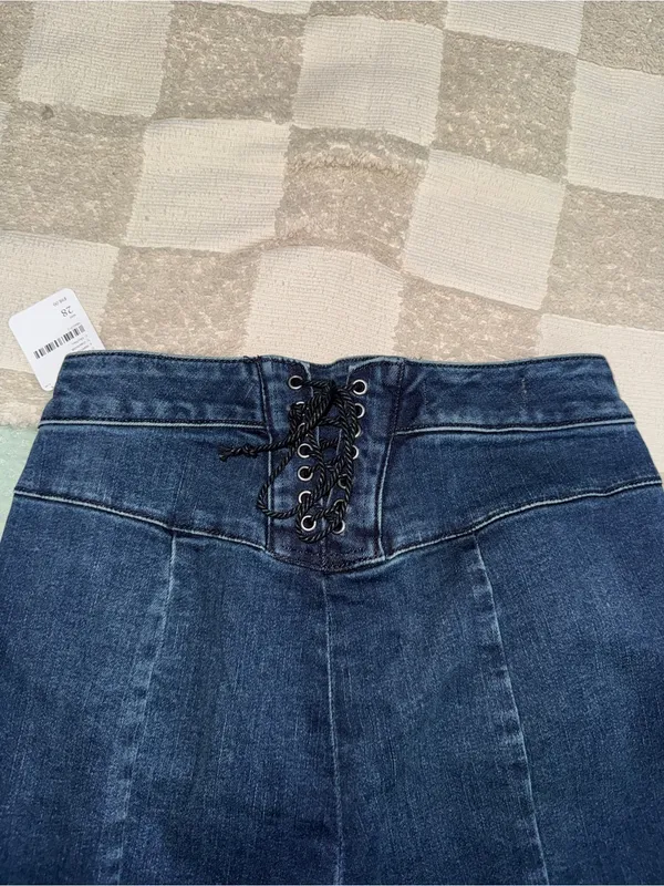 NWT We The Free CRVY Dark‎ Blue Women's Flared Jeans - Image 3