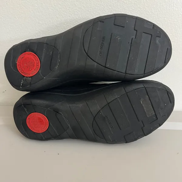 FitFlop Shuv Suede Clog Women 7 Black Microwobbleboard Slip On Comfort Shoe - Image 7