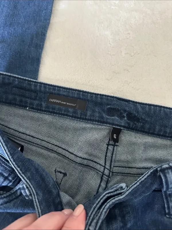 Kut from the Kloth Farah Women's Baby Boot Cut Jeans - Image 2