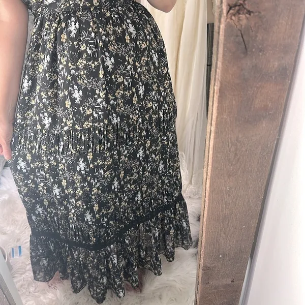 Free the Roses Black and White Floral Maxi Dress size small - Image 7