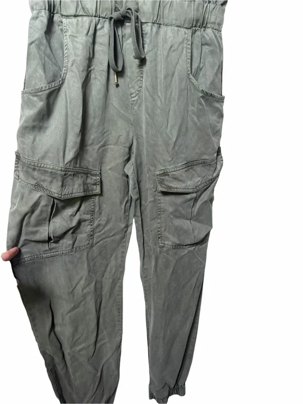 New Young Fabulous & Broke Olive Green Cargo Utility Jumpsuit Tencel Size Medium - Image 5