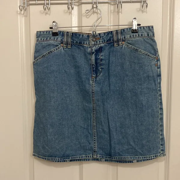 Old Navy Y2K Low Rise Denim Skirt - Image 3