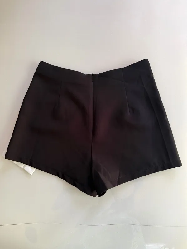 Vestique Black and White Skort  - Image 3