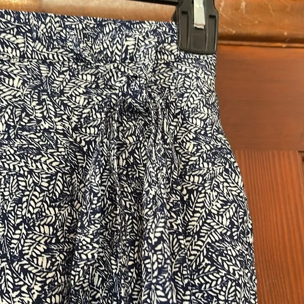 Lulu’s Tempest Navy Blue Print Wrap Maxi Skirt size XS - Image 8