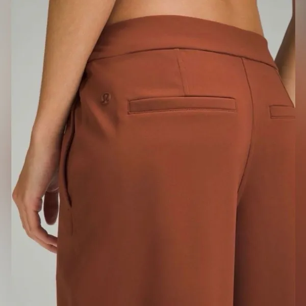 NWOT Lululemon Luxtreme mid-rise straight leg trouser dark terracotta size XS - Image 3