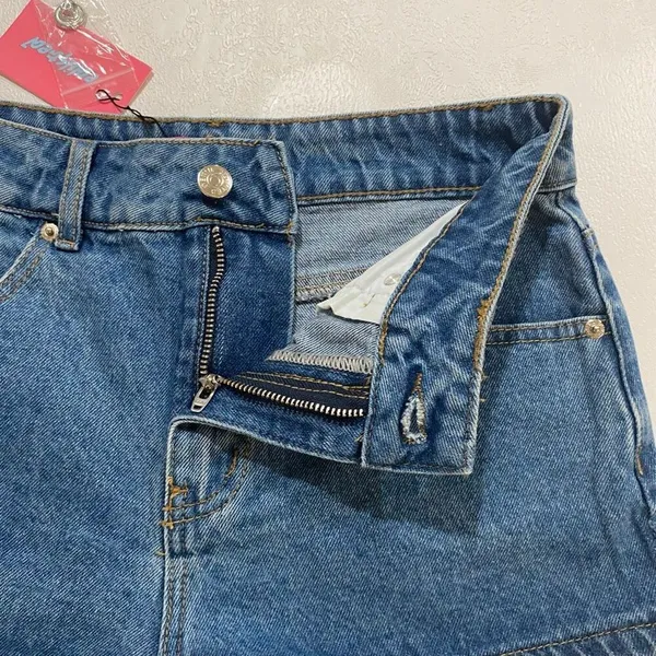 Edikted Heart Pocket Denim Shorts NWT Size S Y2K Coquette Low Rise - Image 8