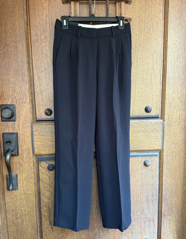 Aritzia Black Wide-Leg Low Rise, Length- Full Trousers Size 0 - Image 2