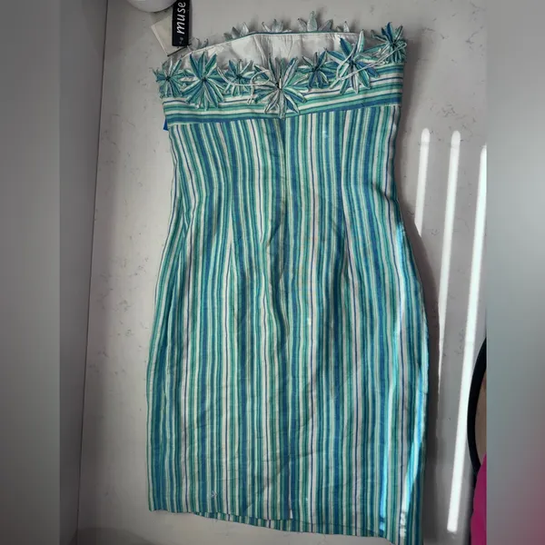 Muse Strapless Teal and White Dress with Floral Details - Image 8