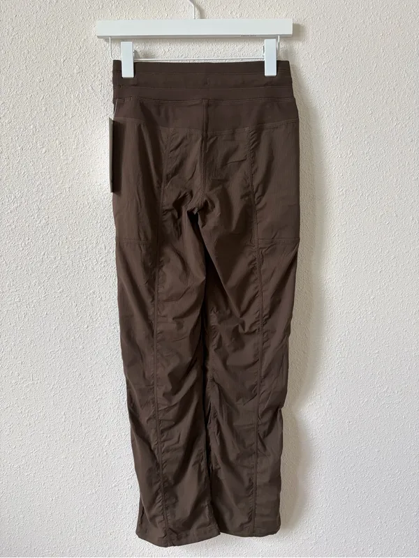 Lululemon Dance Studio Mid Rise Pant Regular Inseam Walnut Crunch Size 2 Sporty - Image 2
