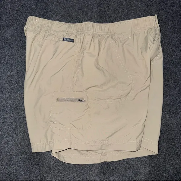 Columbia Sandy River II Cargo Shorts Sz Large Tusk Omni-Shade UPF 30 6” inseam - Image 3