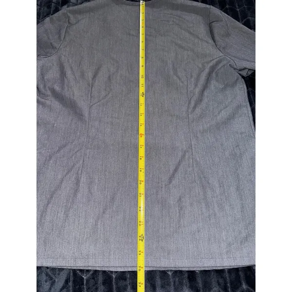 Figs Casma Top Women's Graphite Gray Three Pocket Scrub‎ V-neck Darted Back Sz M - Image 7
