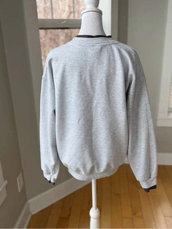 Vintage Cottagecore Gray Chickadee Birds Pullover Sweatshirt Sz Medium - Image 4