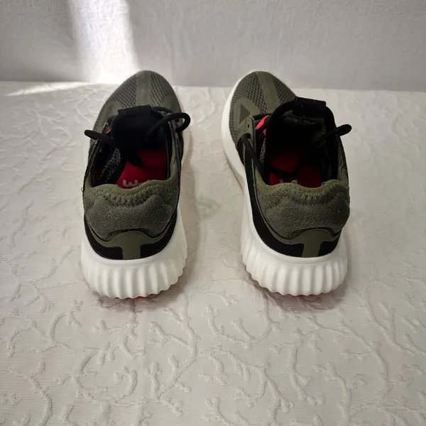 Adidas Snickers Size 6.5 Women's Running Shoes Run Lux Clima Army Green Comfy - Image 10