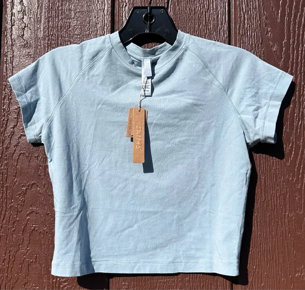 SKIMS T-Shirt - Image 3