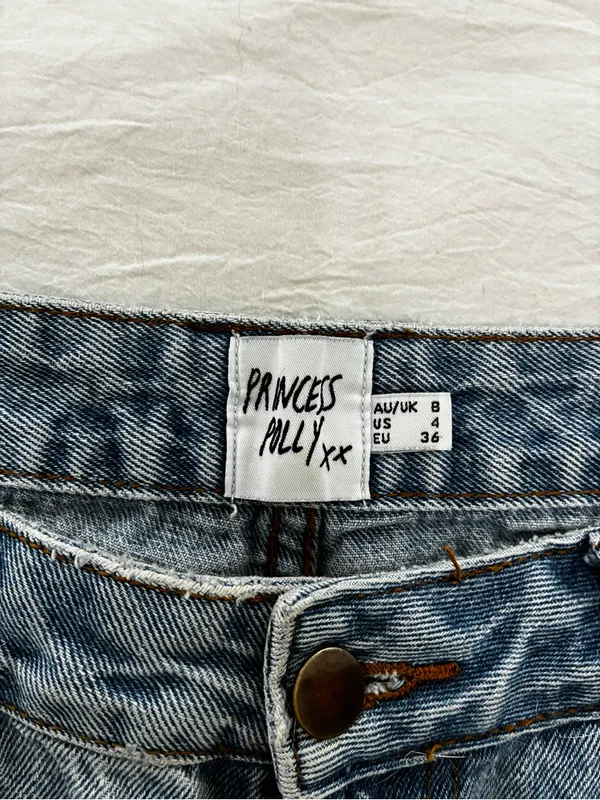 Princess Polly Vintage-Style Boyfriend Jeans in Washed Blue-Gray - Image 3