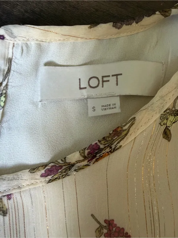Whimsical LOFT Womens small Cream Floral Peplum Blouse - Lightweight Long Sleeve - Image 2