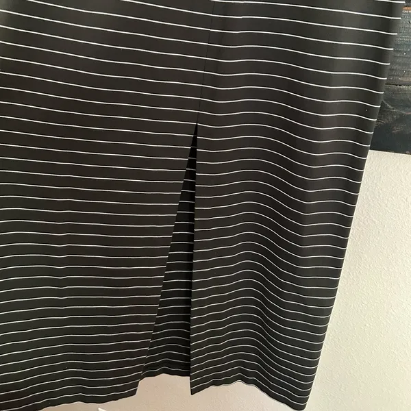 Club Monaco Sleeveless Polished Ponte Maxi Dress Moss Green Striped Keyhole Back - Image 5
