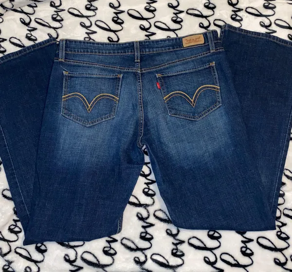 Levi's Bootcut - Image 2