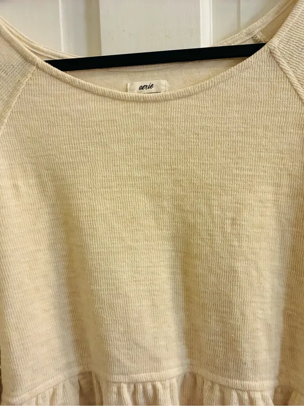 Women’s Aerie Brand Cream Peplum Pullover Top Size Medium Oversized - Image 3
