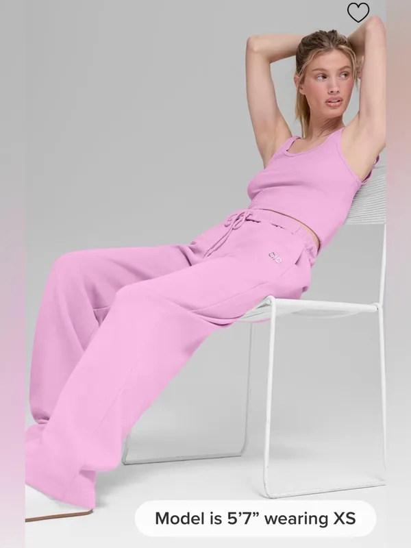Alo Yoga NWT Accolade Straight Leg Sweatpants Candy Heart Pink Size M - Image 3