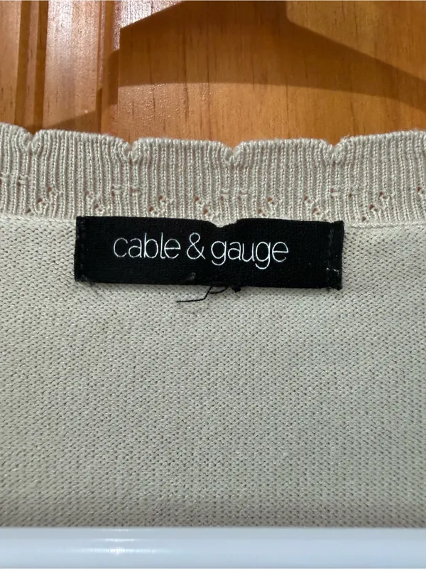 Cable & Gauge Beige V-Neck Puff Sleeve Knit Top - Image 3