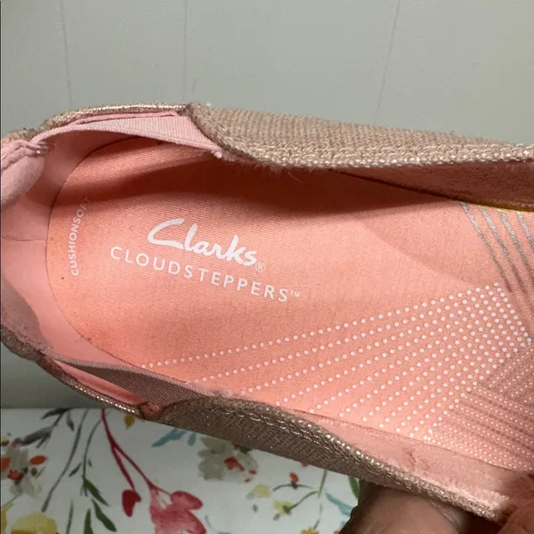 Clarks Women's Breeze Step II Cloudsteppers Pink Metallic 261727824065 - Image 2