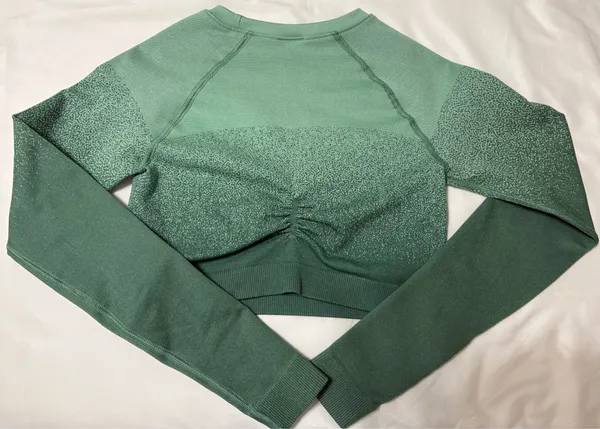 Gymshark Long Sleeve Crop Top Adapt - Image 2