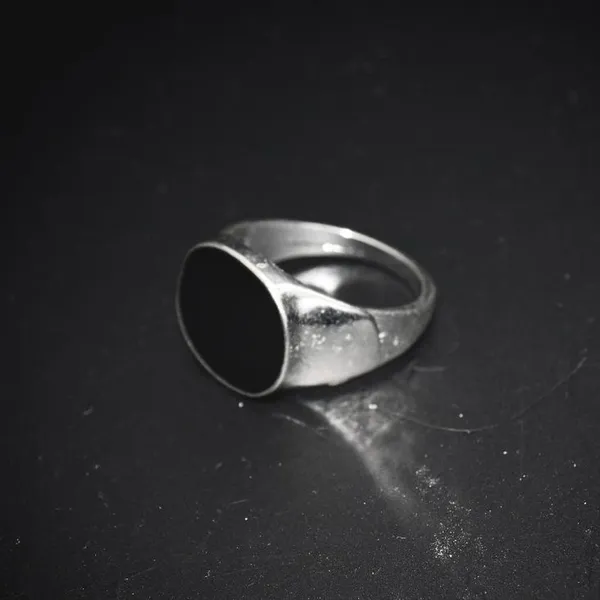 Black Signet Ring Silver - Image 3
