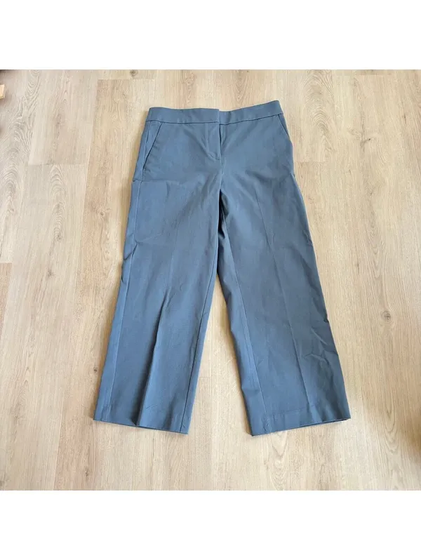 Loft NWT Women's Gray High Rise Slim Wide Leg Crop Pants Size 6 - Image 2